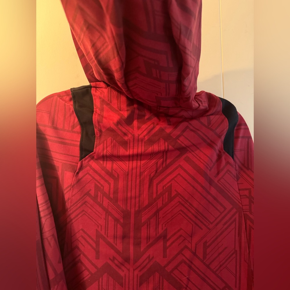 Scarlet Witch Red Patterned Cape - Picture 5 of 5